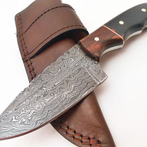 Handmade Damascus Steel skinner knife Rose wood Buffalo Horn handle