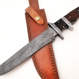 Full Tang Damascus Steel Blade Bowie Hunting knife Rosewood engraved