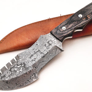 Handmade forged Damascus Steel full tang blade Tracker knife