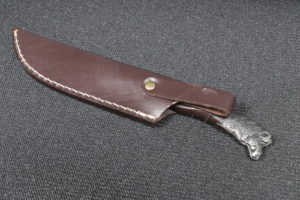 Damascus hand forged Steel blade, full tang, leather strapDamascus hand forged Steel blade, full tang, leather strap