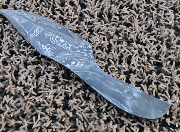 Hand Forged Full Damascus Steel Blade Twist Pattern 8 inches